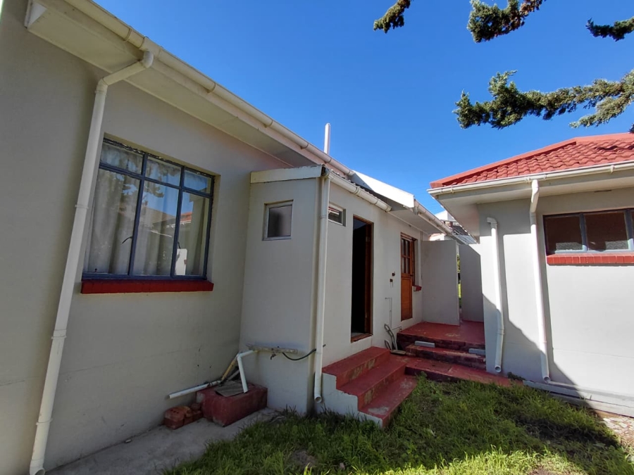 3 Bedroom Property for Sale in Paradise Beach Eastern Cape